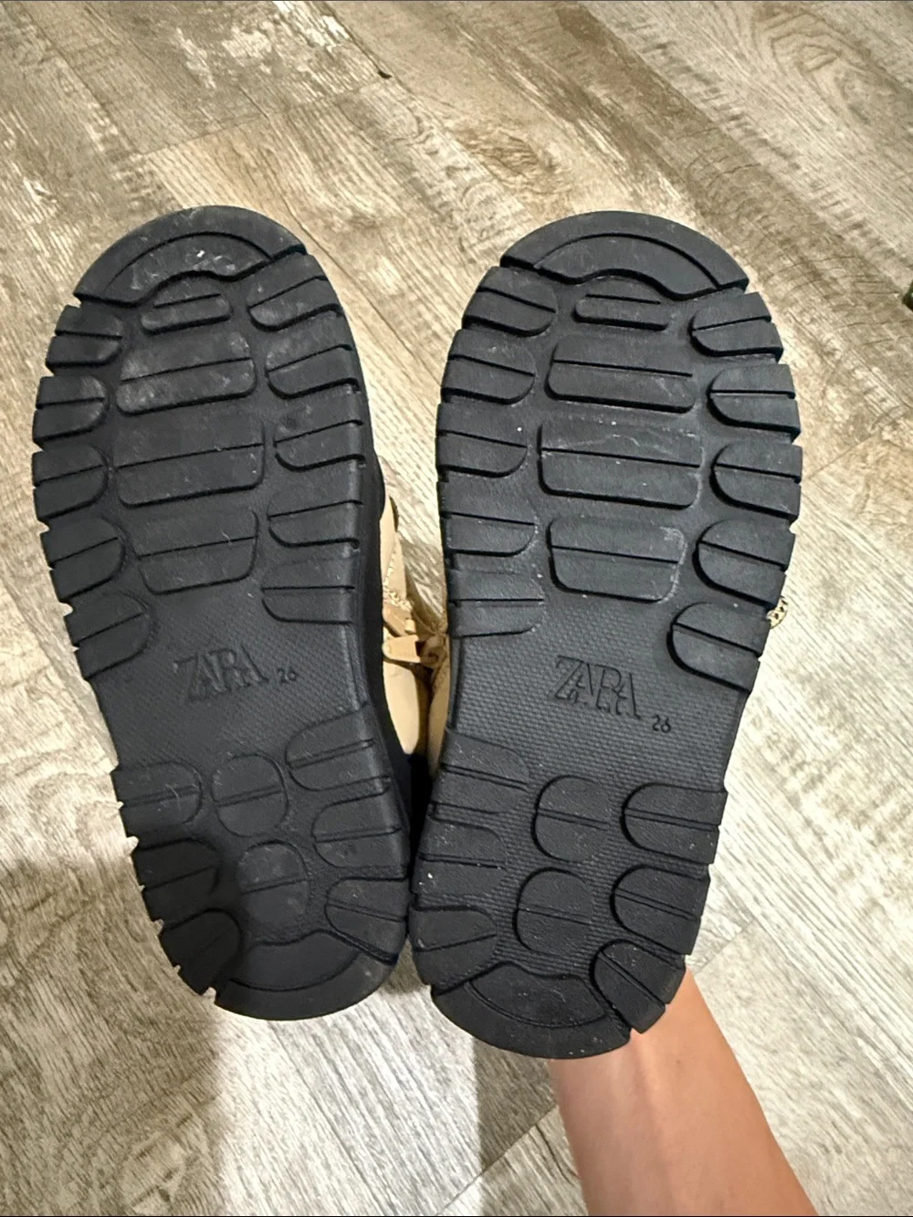 Zara snow boots eu26